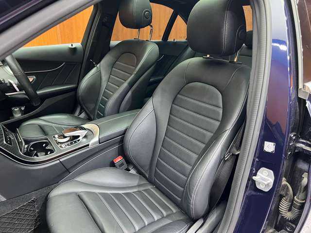 メルセデス・ベンツ Ｃ２２０ｄ アバンギャルド　AMGライン 千葉県 2018(平30)年 5.2万km カバンサイトブルー レザーエクスクルーシブＰＫＧ　/パノラマＳＲ　/純正ナビ　/バックカメラ　/ＡＣＣ　/ＨＵＤ　/シートヒーター　/パワーシート　/ＬＥＤヘッドライト　/ハイビームアシスト　/電動リアゲート　/Ｂｕｒｍｅｓｔｅｒ
