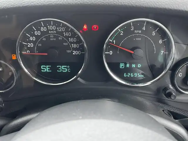 クライスラー・ジープ ジープ ラングラー アンリミテッド サハラ 香川県 2016(平28)年 6.3万km 白 ALPINEスピーカー/ナビ/BT/CD/DVD/地デジ/バックカメラ/クルーズコントロール/ドライブレコーダー/純正18インチアルミ/オートライト/ETC