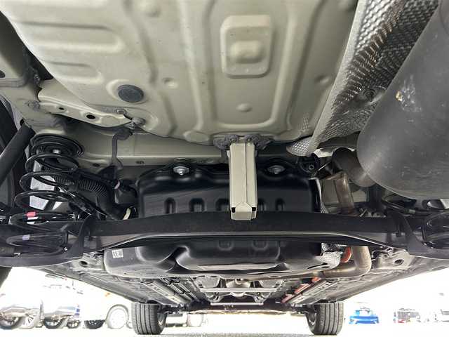 トヨタ カローラ クロス ハイブリッド Z 千葉県 2022(令4)年 2.1万km プラチナホワイトパールマイカ 純正メモリナビ（Bluetooth/AM/FM)/フルセグTV/レーダークルーズコントロール/ドライブレコーダー/ビルトインETC/トヨタセーフティセンス/パワーバックドア/運転席パワーシート/運転席助手席シートヒーター/純正フロアマット/純正アルミホイール