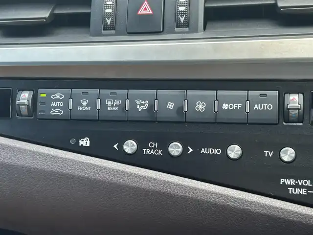 レクサス ＥＳ 300h 福島県 2019(平31)年 2.5万km マーキュリーグレーマイカ サンルーフ/メーカーナビ/(BT/USB/SD/AM/FM/Miracast)/ヘッドアップディスプレイ/LEDオートライト/オートハイビーム/レーダークルーズコントロール/レザーシート/運転席メモリシート/前席パワーシート/前席シートヒーター/前席ベンチレーター/ハンドルヒーター/プリクラッシュセーフティ/車線逸脱防止支援/ドライブレコーダー/パドルシフト/ステアリングスイッチ