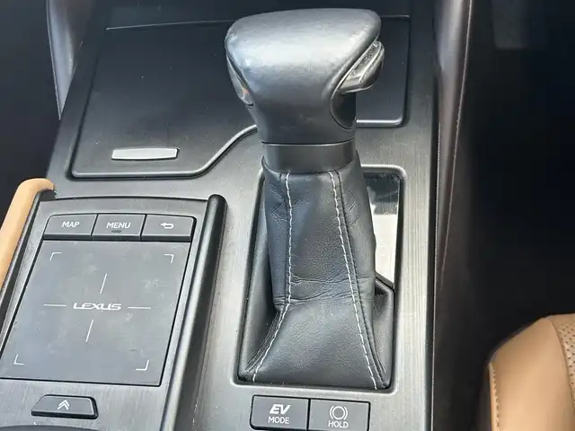 レクサス ＥＳ 300h 福島県 2019(平31)年 2.5万km マーキュリーグレーマイカ サンルーフ/メーカーナビ/(BT/USB/SD/AM/FM/Miracast)/ヘッドアップディスプレイ/LEDオートライト/オートハイビーム/レーダークルーズコントロール/レザーシート/運転席メモリシート/前席パワーシート/前席シートヒーター/前席ベンチレーター/ハンドルヒーター/プリクラッシュセーフティ/車線逸脱防止支援/ドライブレコーダー/パドルシフト/ステアリングスイッチ