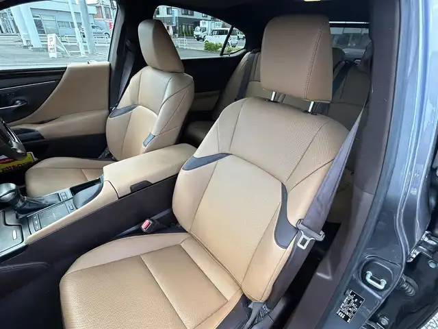 レクサス ＥＳ 300h 福島県 2019(平31)年 2.5万km マーキュリーグレーマイカ サンルーフ/メーカーナビ/(BT/USB/SD/AM/FM/Miracast)/ヘッドアップディスプレイ/LEDオートライト/オートハイビーム/レーダークルーズコントロール/レザーシート/運転席メモリシート/前席パワーシート/前席シートヒーター/前席ベンチレーター/ハンドルヒーター/プリクラッシュセーフティ/車線逸脱防止支援/ドライブレコーダー/パドルシフト/ステアリングスイッチ