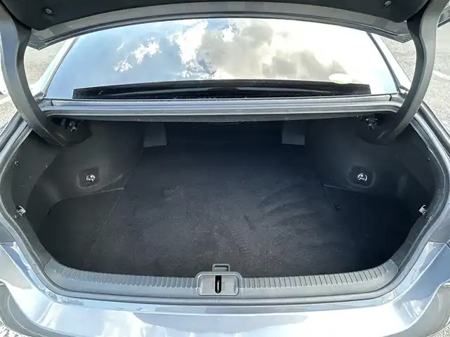 レクサス ＥＳ 300h 福島県 2019(平31)年 2.5万km マーキュリーグレーマイカ サンルーフ/メーカーナビ/(BT/USB/SD/AM/FM/Miracast)/ヘッドアップディスプレイ/LEDオートライト/オートハイビーム/レーダークルーズコントロール/レザーシート/運転席メモリシート/前席パワーシート/前席シートヒーター/前席ベンチレーター/ハンドルヒーター/プリクラッシュセーフティ/車線逸脱防止支援/ドライブレコーダー/パドルシフト/ステアリングスイッチ