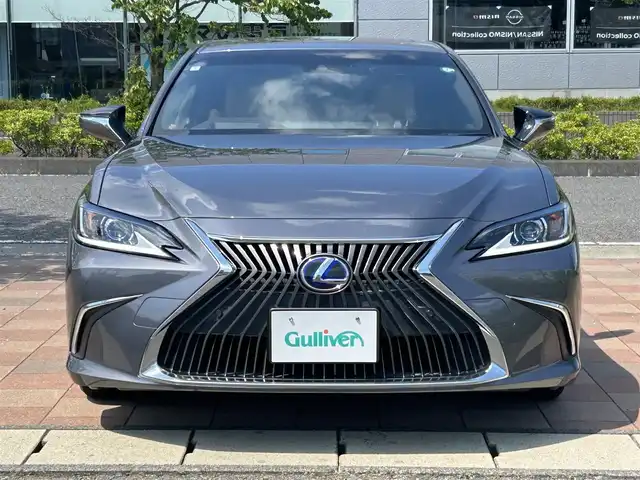 レクサス ＥＳ 300h 福島県 2019(平31)年 2.5万km マーキュリーグレーマイカ サンルーフ/メーカーナビ/(BT/USB/SD/AM/FM/Miracast)/ヘッドアップディスプレイ/LEDオートライト/オートハイビーム/レーダークルーズコントロール/レザーシート/運転席メモリシート/前席パワーシート/前席シートヒーター/前席ベンチレーター/ハンドルヒーター/プリクラッシュセーフティ/車線逸脱防止支援/ドライブレコーダー/パドルシフト/ステアリングスイッチ