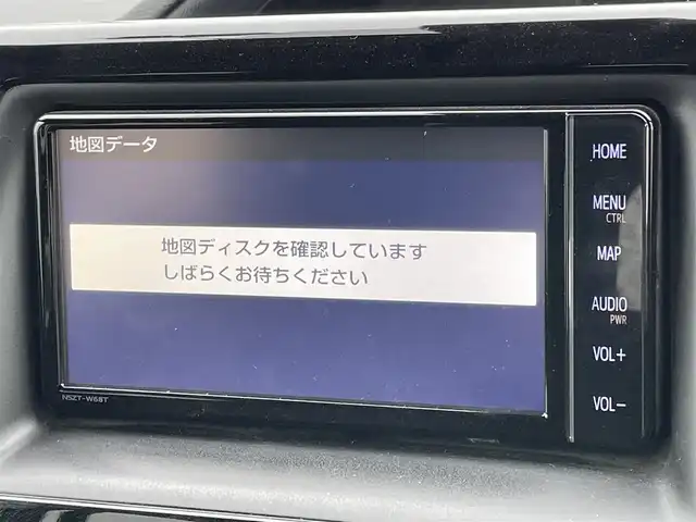 トヨタ ヴォクシー ZS 道央・札幌 2021(令3)年 5.8万km ブラッキッシュアゲハガラスフレーク ４WD/純正ディーラーOPナビ/CD/DVD/BT/フルセグ/トヨタセーフティセンス/プリクラッシュセーフティ/横滑り防止装置/クルーズコントロール/レーンキープアシスト/クリアランスソナー/バックカメラ/ビルトインETC2.0/ドライブレコーダー/アイドリングストップ/片側パワースライドドア/ステアリングリモコン/プッシュスタート/スマートキー/LEDヘッドライト/オートライト/オートハイビーム/フォグランプ/電動格納ミラー/ウィンカーミラー/純正フロアマット/スペアキー/社外AW付冬タイヤ積込/205/60/R16/2021年/山6mm