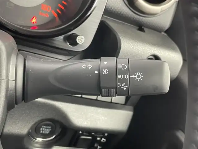 スズキ ジムニー シエラ JC 埼玉県 2024(令6)年 0.1万km シフォンアイボリーメタリックブラック2トーンルーフ スズキセーフティサポート/純正カロッツェリア9インチナビ/SD/CD/DVD/Bluetooth/フルセグ/ALPINE製デジタルインナーミラードラレコ/リミテッドスリップデフ(LSD)/フロントパーキングセンサー/オートドアロックシステム/フットイルミネーション/クルーズコントロール/ビルトインETC2.0/前席シートヒーター/純正アルミホイール/LEDオートライト/オートハイビーム/バックカメラ