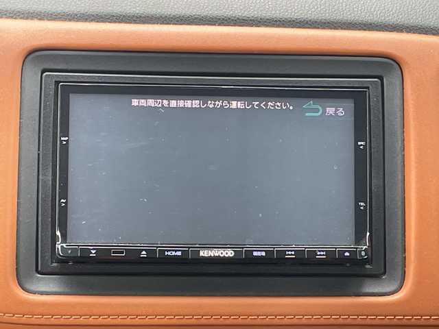 ホンダ ヴェゼル ハイブリッド Z 千葉県 2014(平26)年 8.3万km ホワイトオーキッドパール (株)IDOMが運営する【じしゃロン八千代店】の自社ローン対象車両になります。こちらは現金またはオートローンご利用時の価格です。自社ローンご希望の方は別途その旨お申付け下さい/社外ナビ/フルセグ/CD/DVD/クルーズコントロール　/バックカメラ　/シートヒーター　/ETC　/ドライブレコーダー　/電動パーキング　/LEDヘッドライト　/オートライト　/プッシュスタート/スマートキー/純正フロアマット　/純正アルミホイール　/ABS　/横滑り防止装置/Ｗ＋サイドエアバック/カーテンエアバック