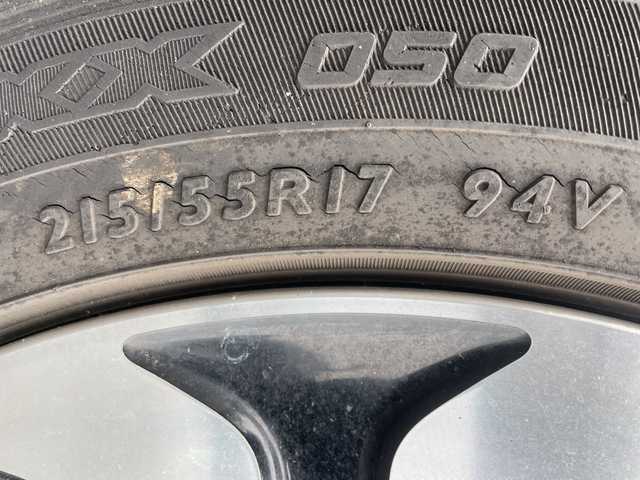 ホンダ ヴェゼル ハイブリッド Z 千葉県 2014(平26)年 8.3万km ホワイトオーキッドパール (株)IDOMが運営する【じしゃロン八千代店】の自社ローン対象車両になります。こちらは現金またはオートローンご利用時の価格です。自社ローンご希望の方は別途その旨お申付け下さい/社外ナビ/フルセグ/CD/DVD/クルーズコントロール　/バックカメラ　/シートヒーター　/ETC　/ドライブレコーダー　/電動パーキング　/LEDヘッドライト　/オートライト　/プッシュスタート/スマートキー/純正フロアマット　/純正アルミホイール　/ABS　/横滑り防止装置/Ｗ＋サイドエアバック/カーテンエアバック