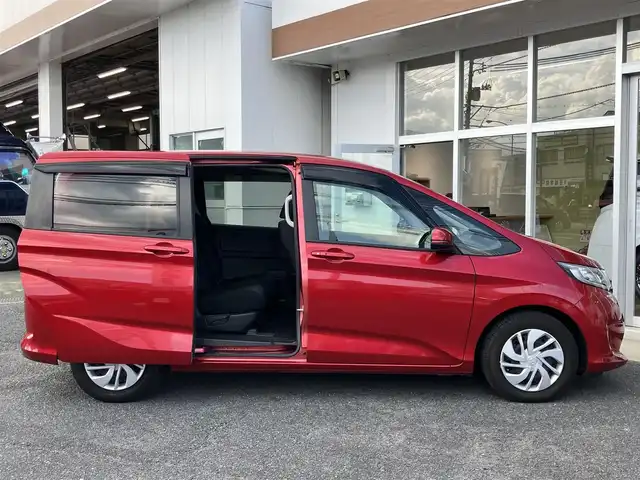 ホンダ フリード＋ G ホンダセンシング 山口県 2018(平30)年 3.5万km プレミアムクリスタルレッドM 純正ギャザーズナビ＆/フルセグTV＆バックカメラ/純正フロアマット/ドアバイザー/両側パワースライド/ビルトインETC