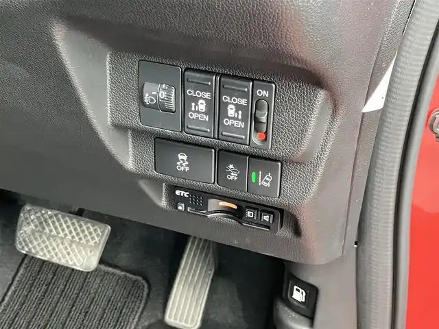 ホンダ フリード＋ G ホンダセンシング 山口県 2018(平30)年 3.5万km プレミアムクリスタルレッドM 純正ギャザーズナビ＆/フルセグTV＆バックカメラ/純正フロアマット/ドアバイザー/両側パワースライド/ビルトインETC