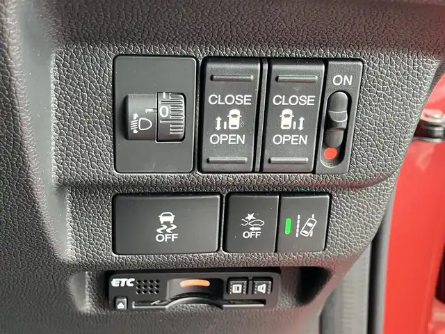 ホンダ フリード＋ G ホンダセンシング 山口県 2018(平30)年 3.5万km プレミアムクリスタルレッドM 純正ギャザーズナビ＆/フルセグTV＆バックカメラ/純正フロアマット/ドアバイザー/両側パワースライド/ビルトインETC