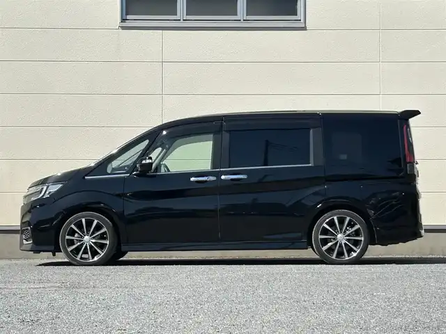 ホンダ ステップワゴン スパーダ ホンダセンシング 茨城県 2018(平30)年 6.2万km プレミアムスパークルブラックパール 純正ナビ/Bluetooth接続/フルセグTV/バックカメラ/両側パワースライド/ホンダセンシング/前方ドライブレコーダー/純正フロアマット/純正１８インチアルミホイール/レーダークルーズコントロール/後部座席モニター/LEDヘッドライト/ビルトインETC