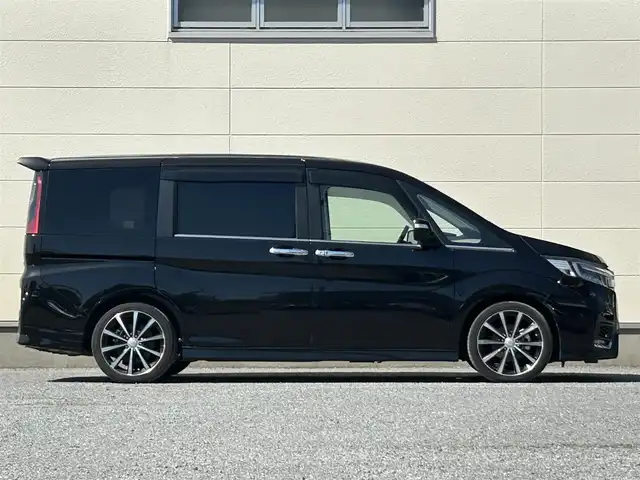 ホンダ ステップワゴン スパーダ ホンダセンシング 茨城県 2018(平30)年 6.2万km プレミアムスパークルブラックパール 純正ナビ/Bluetooth接続/フルセグTV/バックカメラ/両側パワースライド/ホンダセンシング/前方ドライブレコーダー/純正フロアマット/純正１８インチアルミホイール/レーダークルーズコントロール/後部座席モニター/LEDヘッドライト/ビルトインETC