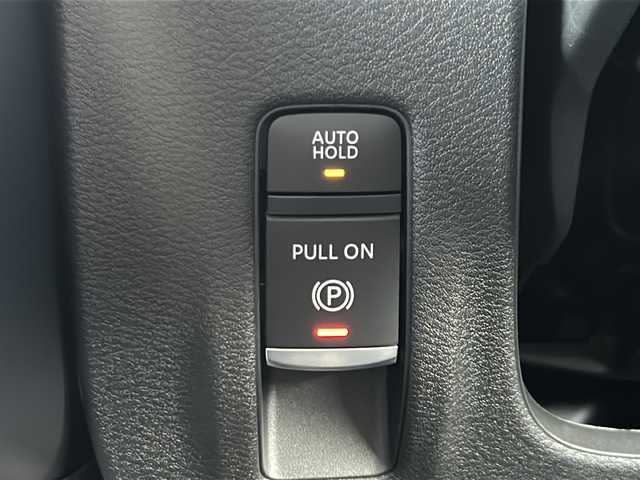 日産 セレナ e－パワー ハイウェイスター V 静岡県 2025(令7)年 0.1千km プリズムホワイト 純正メモリナビ/・フルセグＴＶ/・Bluetooth/・USB/・AM/・FM/安全装備/・衝突軽減/・レーンキープ/・追従クルコン/・コーナーセンサー前後/・全方位カメラ/・BSM/主要装備/・後席モニター/・両側パワスラ/・置くだけ充電/・デジタルインナーミラー/・ETC/・ドラレコ/・LEDヘッドライト/・オートライト/・オートハイビーム/・フォグランプ/・電動パーキングブレーキ/・オートホールド/・純正アルミホイール