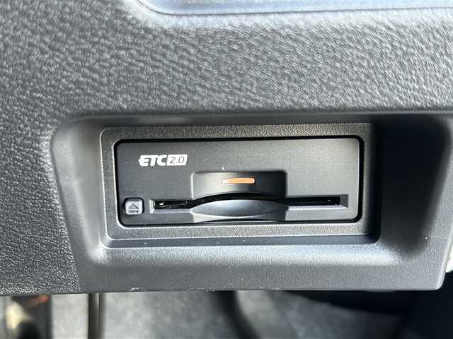 日産 セレナ e－パワー ハイウェイスター V 静岡県 2025(令7)年 0.1千km プリズムホワイト 純正メモリナビ/・フルセグＴＶ/・Bluetooth/・USB/・AM/・FM/安全装備/・衝突軽減/・レーンキープ/・追従クルコン/・コーナーセンサー前後/・全方位カメラ/・BSM/主要装備/・後席モニター/・両側パワスラ/・置くだけ充電/・デジタルインナーミラー/・ETC/・ドラレコ/・LEDヘッドライト/・オートライト/・オートハイビーム/・フォグランプ/・電動パーキングブレーキ/・オートホールド/・純正アルミホイール