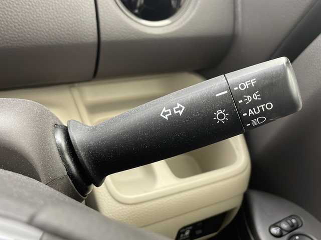 ホンダ Ｎ ＢＯＸ G EX ホンダセンシング 千葉県 2017(平29)年 4万km ルナシルバーM 純正ナビ/バックカメラ/片側パワスラ/ＥＴＣ/純正フロアマット/社外アルミホイール/ドアバイザー/チップアップシート/ホンダセンシング/衝突軽減ブレーキ/レーンキープアシスト/LEDヘッドライト/ウィンカーミラー/ステアリングスイッチ/レーダークルーズコントロール