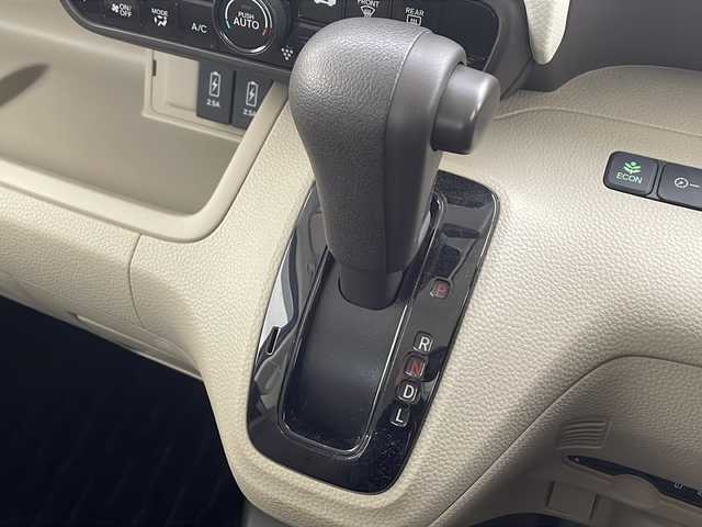 ホンダ Ｎ ＢＯＸ G EX ホンダセンシング 千葉県 2017(平29)年 4万km ルナシルバーM 純正ナビ/バックカメラ/片側パワスラ/ＥＴＣ/純正フロアマット/社外アルミホイール/ドアバイザー/チップアップシート/ホンダセンシング/衝突軽減ブレーキ/レーンキープアシスト/LEDヘッドライト/ウィンカーミラー/ステアリングスイッチ/レーダークルーズコントロール