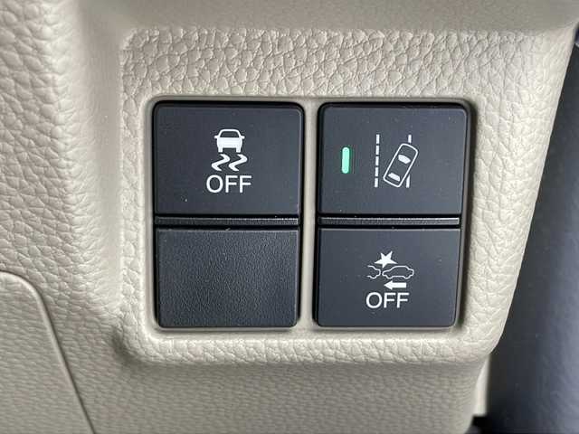 ホンダ Ｎ ＢＯＸ G EX ホンダセンシング 千葉県 2017(平29)年 4万km ルナシルバーM 純正ナビ/バックカメラ/片側パワスラ/ＥＴＣ/純正フロアマット/社外アルミホイール/ドアバイザー/チップアップシート/ホンダセンシング/衝突軽減ブレーキ/レーンキープアシスト/LEDヘッドライト/ウィンカーミラー/ステアリングスイッチ/レーダークルーズコントロール