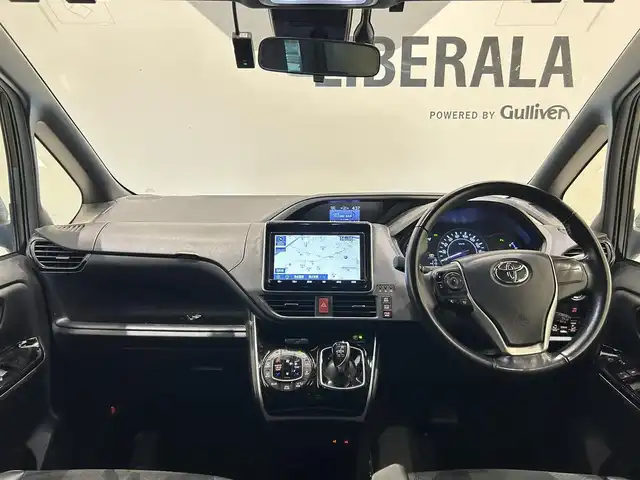 トヨタ ヴォクシー ハイブリッド ZS 煌Ⅲ 福岡県 2021(令3)年 8.5万km 黒 純正ナビ／ＴＶ　/Ｂｌｕｅｔｏｏｔｈ　/Ｂカメラ　/クルーズコントロール　/ドアイージークローザー　/レーンキープアシスト　/前席シートヒーター　/スマートキー　/純正１６インチＡＷ