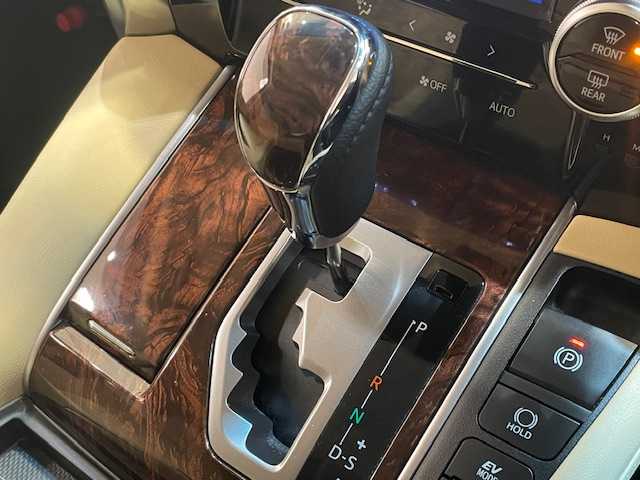 トヨタ アルファードハイブリット 宮城県 2019(平31)年 3.6万km スティールブロンドM 4WD/トヨタセーフティーセンス/・クリアランスソナー/・パーキングサポートブレーキ/・プリクラッシュセーフティ/・ロードサインアシスト/・車線逸脱警報装置/ディスプレイオーディオ/・Bluetooth/・ビルドインETC/・USB/・バックカメラ/電子パーキング/・オートブレーキホールド/パワーシート（運転席）/・パワースライドドア（両側）/プッシュスタート/・スマートキー/LEDヘッドライト/・オートライト/・オートハイビーム/純正アルミホイール16インチ