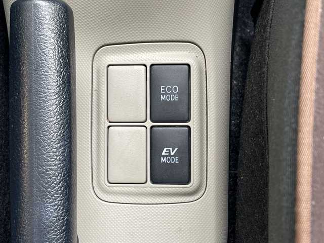 トヨタ アクア G 愛知県 2012(平24)年 6万km コバルトブルーメタリック 純正ナビ/フルセグ/CD DVD/Bluetooth/バックカメラ/アルミホイール/ETC/スマートキー/プッシュスタート