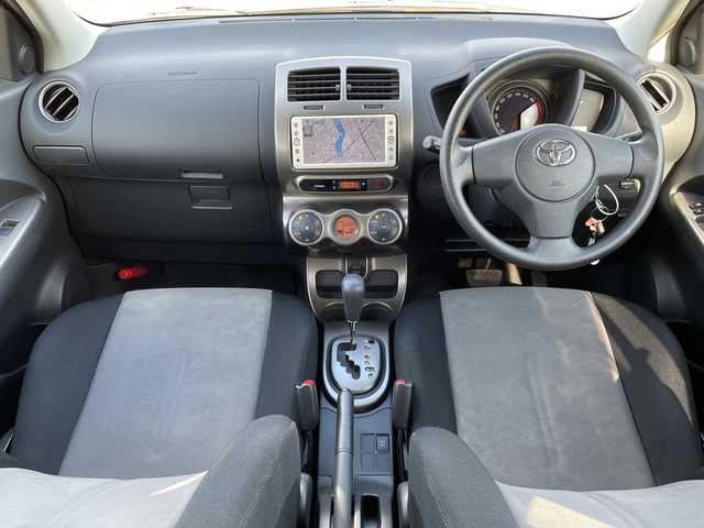 トヨタ イスト 150X 新潟県 2011(平23)年 8.2万km ディープアメジストマイカメタリック 4WD/純正SDナビ(NSCN-W60)/CD/AUX/ワンセグテレビ/バックカメラ/ETC/リモコンキー /キセノンヘッドライト/社外16インチアルミホイール/16インチ冬タイヤ車載