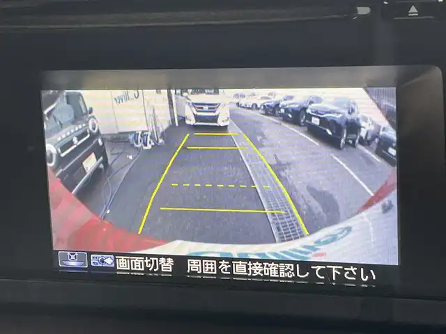 ホンダ Ｎ ＯＮＥ プレミアム ツアラー 東京都 2013(平25)年 5.6万km ミラノレッド ２トーン　/純正ディスプレイオーディオ　/バックカメラ　/ＨＤＭＩ　/ＣＤ　/スマートキー　/スペアキー　/プッシュスタート　/ＨＩＤヘッドライト　/純正１４インチＡＷ　/オートライト　/禁煙