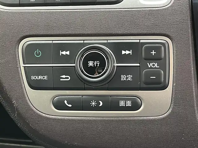 ホンダ Ｎ ＯＮＥ プレミアム ツアラー 東京都 2013(平25)年 5.6万km ミラノレッド ２トーン　/純正ディスプレイオーディオ　/バックカメラ　/ＨＤＭＩ　/ＣＤ　/スマートキー　/スペアキー　/プッシュスタート　/ＨＩＤヘッドライト　/純正１４インチＡＷ　/オートライト　/禁煙