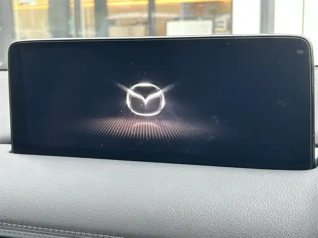 マツダ ＣＸ－８ XD エクスクルーシブモード 大阪府 2021(令3)年 2万km マシーングレープレミアムM i-ACTIVSENSE/・スマート・シティ・ブレーキサポート/・マツダ・レーダー・クルーズ・コントロール/・レーンキープ・アシスト・システム/・ブラインド・スポット・モニタリング/・パーキングセンサー/・アラウンドビューモニター/純正ナビ/・Bluetooth/フルセグTV/USB/ラジオ/・BOSEサウンド/主要装備/・HUD/・オートホールド/・トラクションコントロール/・アイドリングストップ/・ステアリングヒーター/・ステアリングリモコン/・革シート/・全席シートヒーター/エアシート/・全席パワーシート/メモリー機能付き/・パワーバックドア/・置くだけ充電/・ドライブレコーダー前後/・ETC/ワンオーナー