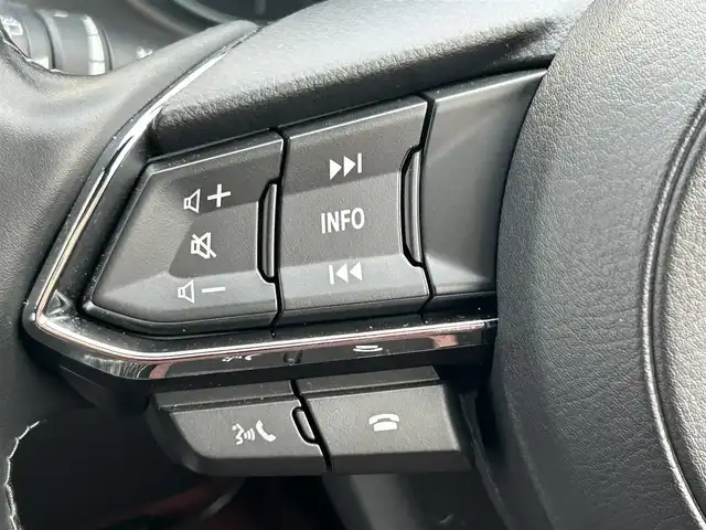 マツダ ＣＸ－８ XD エクスクルーシブモード 大阪府 2021(令3)年 2万km マシーングレープレミアムM i-ACTIVSENSE/・スマート・シティ・ブレーキサポート/・マツダ・レーダー・クルーズ・コントロール/・レーンキープ・アシスト・システム/・ブラインド・スポット・モニタリング/・パーキングセンサー/・アラウンドビューモニター/純正ナビ/・Bluetooth/フルセグTV/USB/ラジオ/・BOSEサウンド/主要装備/・HUD/・オートホールド/・トラクションコントロール/・アイドリングストップ/・ステアリングヒーター/・ステアリングリモコン/・革シート/・全席シートヒーター/エアシート/・全席パワーシート/メモリー機能付き/・パワーバックドア/・置くだけ充電/・ドライブレコーダー前後/・ETC/ワンオーナー