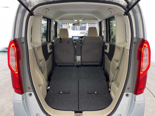 ホンダ Ｎ ＢＯＸ G L ホンダセンシング 兵庫県 2019(令1)年 5.1万km モーニングミストブルーM ・社外SDナビ（フルセグ・CD・BT・SD）/・バックカメラ/・ホンダセンシング/・レーダークルーズコントロール/・衝突軽減ブレーキ/・誤発進抑制機能/・歩行者事故低減ステアリング/・路外逸脱抑制機能/・レーンキープアシスト/・標識認識機能/・先行者発進告知/・ビルトインETC/・片側パワースライドドア/・ドライブレコーダー/・ステアリングリモコン/・LEDオートライト/・純正フロアマット/・後席サンシェード/・電動格納ミラー/・ウインカーミラー/・スマートキー/・スペアキー/・プッシュスタート/・ECON/・ドアバイザー