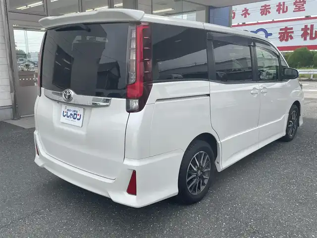 トヨタ ノア Si 愛知県 2014(平26)年 12.1万km ホワイトパールクリスタルシャイン 自社割賦契約済み車両/ 純正メモリナビ/　◯ CD再生機能/　◯ DVD再生機能/　◯ フルセグTV/　◯ BT対応/ バックカメラ/ ETC/ 両側パワースライドドア/ ステアリングスイッチ/ クルーズコントロール/ プッシュスタート/ オートライト/ ウインカーミラー/ レザー調シートカバー/ フロアマット