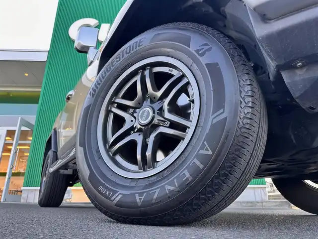 トヨタ ＦＪクルーザー 宮城県 2017(平29)年 8.3万km ベージュ/ホワイト リアパーキングセンサー/社外ナビ（CN-RX04WD）/・CD/DVD/・Blu-ray/・Bluetooth/・フルセグTV/バックカメラ/ETC/ドライブレコーダー/革巻きステアリング/リモコンキー/スペアキー/社外17インチAW/純正フロアマット/ラゲッジマット/W/サイド/カーテンエアバッグ