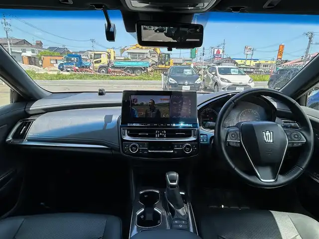 トヨタ クラウン ハイブリッド RS アドバンス 宮城県 2021(令3)年 2.6万km プレシャスホワイトパール セーフティパッケージプラス/・デジタルインナーミラー/・パーキングサポートブレーキ/リアカメラディテクション/・パノラミックビューモニター/ムーンルーフ/＝＝＝/モデリスタエアロ（F/S/R）/モデリスタマフラー/モデリスタ19インチAW/モデリスタミラーガーニッシュ/フェンダーガーニッシュ/セーフティセンス/・プリクラッシュセーフティ/・レーントレーシングアシスト/・レーダークルーズコントロール/・アダプティブハイビームシステム/・ロードサインアシスト/・先行車発進告知機能/・ドライバー異常時対応システム/ブラインドスポットモニター/リアクロストラフィックオートブレーキ/リアクロストラフィックアラート/ヘッドアップディスプレイ/純正12.3インチナビ/・CD/DVD/・Bluetooth/・フルセグTV/ビルトインETC2.0/ドライブレコーダー/レザーシート/シートヒーター/ベンチレーション/パワーシート/ステアリングヒーター/パドルシフト/電動パーキングブレーキ/ブレーキホールド/LEDヘッドライト/シーケンシャルターンランプ