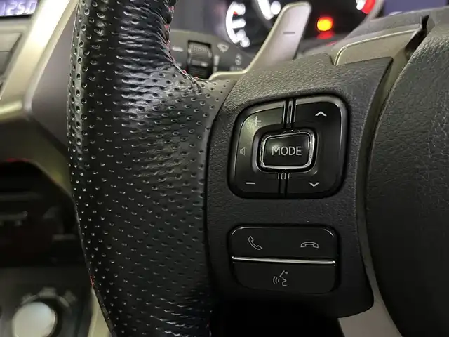 レクサス ＮＸ 200t Fスポーツ 山形県 2017(平29)年 6.2万km ソニッククォーツ サンルーフ/純正ナビ/バックカメラ/サイドカメラ/クリアランスソナー/プリクラッシュセーフティ/アダプティブクルーズコントロール/パドルシフト/ベンチレーションシート/シートヒーター/ステアリングヒーター/ブラックレザーシート/3眼LEDヘッドライト/純正AW235/55R18積み込み/社外レーダー