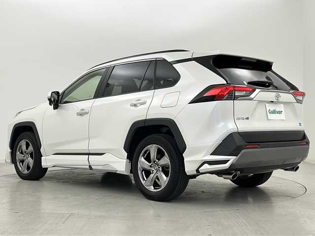 トヨタ ＲＡＶ４ G 宮城県 2020(令2)年 3.3万km ホワイトパールクリスタルシャイン ワンオーナー/モデリスタエアロ（F.S.R)/トヨタセーフティセンス/・プリクラッシュセーフティ/・レーダークルーズコントロール/・レーンディパーチャーアラート/・ロードサインアシスト/・パーキングサポートブレーキ/・クリアランスソナー/・オートハイビーム/ブラインドスポットモニター/純正9型ナビ（NSZT-Y68T）/・フルセグTV/BT/CD/DVD/SD/バックカメラ/電動リアゲート/シートヒーター（D/N)/パワーシート（D席）/ステアリングヒーター/ステアリングスイッチ/ビルトインETC/LEDヘッドライト/LEDフォグライト/純正18インチAW/純正フロアマット/プッシュスタート/ドライブレコーダー