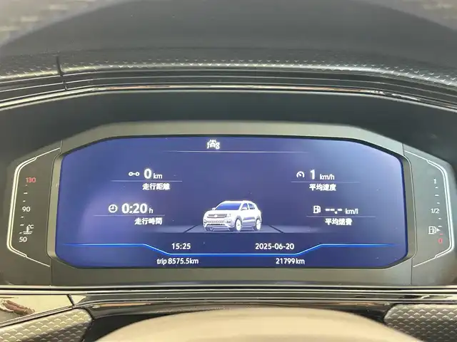フォルクスワーゲン ＶＷ Ｔ－クロス TSI アクティブ 福岡県 2022(令4)年 2.2万km 白 ＡＣＣ　/純正ナビ　/Ｂカメラ　/デジタルメータークラスター　/前後ソナー　/ＢＳＭ　/レーンキープ　/衝突軽減　/パドルシフト　/ＡｐｐｌｅＣａｒＰｌａｙ　/ワイヤレス充電　/スマートキー　/ＬＥＤライト　/純正１６ＡＷ
