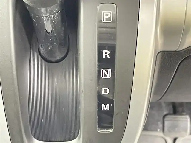 スズキ クロスビー HYBRID MX 千葉県 2019(平31)年 6.5万km ピュアホワイトP 純正ナビ/ フルセグTV　Bluetooth　CD　DVD/ビルトインETC/パドルシフト/横滑り防止装置/アイドリングストップ/オートエアコン/USB入力端子/純正ラバーマット/純正アルミホイール/ドアバイザー/パワーウインドウ/パワーステアリング/スマートキー/プッシュスタート