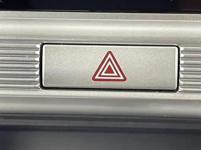 スズキ クロスビー HYBRID MX 千葉県 2019(平31)年 6.5万km ピュアホワイトP 純正ナビ/ フルセグTV　Bluetooth　CD　DVD/ビルトインETC/パドルシフト/横滑り防止装置/アイドリングストップ/オートエアコン/USB入力端子/純正ラバーマット/純正アルミホイール/ドアバイザー/パワーウインドウ/パワーステアリング/スマートキー/プッシュスタート