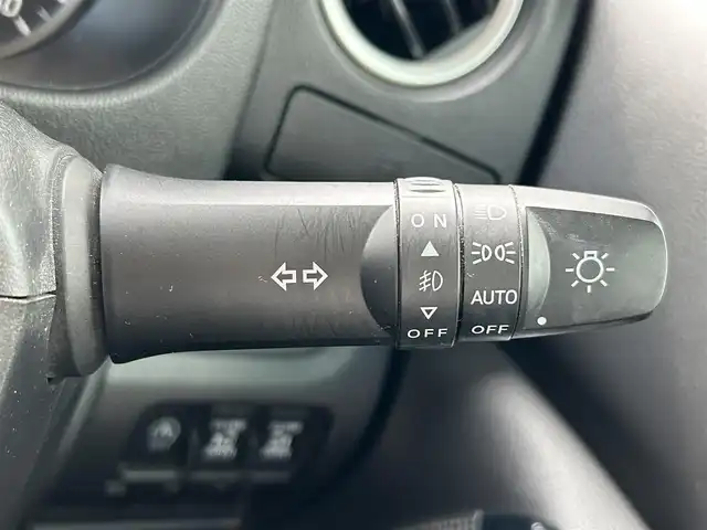 日産 デイズ ルークス HWS X Vセレクション 福岡県 2019(平31)年 2.7万km ホワイトパール ・純正ナビ/（BLUETOOTH/フルセグ/CD/DVD/・ルームミラー型アラウンドビューモニター/・ルームミラー型バックカメラ/・ETC/・ドライブレコーダー/・両側パワースライドドア/・インテリジェントエマージェンシーブレーキ/・リアシーリングファン/・ISOFIX/・純正アルミホイール/・フロアマット/・コーナーセンサー/・レーンキープアシスト/・横滑り防止装置/・衝突軽減システム/・アイドリングストップ/・オートライト/・オートマチックハイビーム/・ハーフレザーシート/・スマートキー/・ベンチシート/・保証書/・取扱説明書