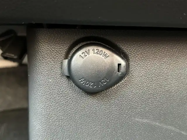 日産 デイズ ルークス HWS X Vセレクション 福岡県 2019(平31)年 2.7万km ホワイトパール ・純正ナビ/（BLUETOOTH/フルセグ/CD/DVD/・ルームミラー型アラウンドビューモニター/・ルームミラー型バックカメラ/・ETC/・ドライブレコーダー/・両側パワースライドドア/・インテリジェントエマージェンシーブレーキ/・リアシーリングファン/・ISOFIX/・純正アルミホイール/・フロアマット/・コーナーセンサー/・レーンキープアシスト/・横滑り防止装置/・衝突軽減システム/・アイドリングストップ/・オートライト/・オートマチックハイビーム/・ハーフレザーシート/・スマートキー/・ベンチシート/・保証書/・取扱説明書
