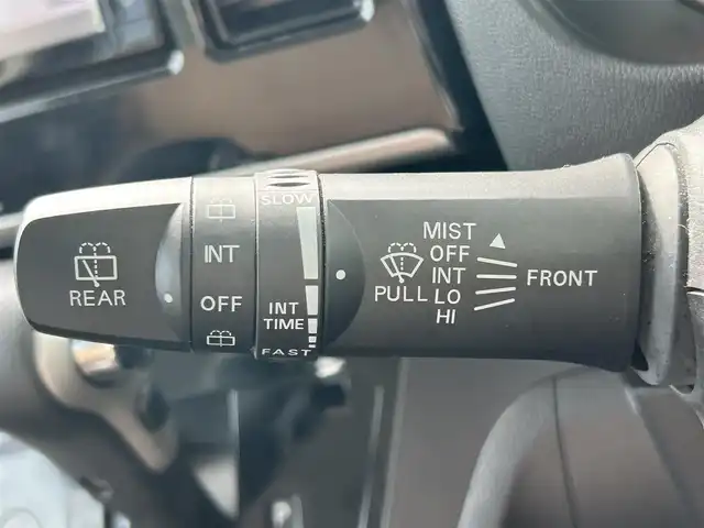 日産 デイズ ルークス HWS X Vセレクション 福岡県 2019(平31)年 2.7万km ホワイトパール ・純正ナビ/（BLUETOOTH/フルセグ/CD/DVD/・ルームミラー型アラウンドビューモニター/・ルームミラー型バックカメラ/・ETC/・ドライブレコーダー/・両側パワースライドドア/・インテリジェントエマージェンシーブレーキ/・リアシーリングファン/・ISOFIX/・純正アルミホイール/・フロアマット/・コーナーセンサー/・レーンキープアシスト/・横滑り防止装置/・衝突軽減システム/・アイドリングストップ/・オートライト/・オートマチックハイビーム/・ハーフレザーシート/・スマートキー/・ベンチシート/・保証書/・取扱説明書
