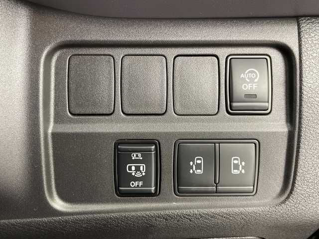 日産 セレナ ハイウェイスター V 道央・札幌 2022(令4)年 5.3万km ブリリアントホワイトパール ・４WD/プロパイロット/・インテリジェント エマージェンシーブレーキ/・車線逸脱警報 (LDW)/インテリジェント BSW/RCTA)/・後側方衝突防止支援システム/・後退時車両検知警報/・純正ディーラーOPナビ（MJ121D-W）/・Bluetooth/CD/DVD/SD/・USB/AUX/フルセグTV/・アラウンドビューモニター/・バックカメラ/・両側パワースライドドア/・LEDヘッドライト/オートライト/・オートハイビーム/・スマートキー/・横滑り防止装置/盗難防止装置/・ドライブレコーダー（DJ4-D）/・アイドリングストップ/・ABS
