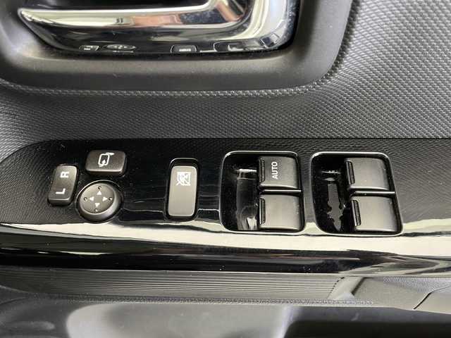 スズキ スペーシア カスタム HYBRID XS ターボ 長野県 2020(令2)年 4.3万km ピュアホワイトP スズキレーダーサポート/純正8インチナビ（フルセグ/DVD/CD/BT）/バックカメラ/両側パワースライド/リアサーキュレーター/ETC/社外エンジンスターター/前後ドライブレコーダー/純正15インチAW/リアサンシェード/LEDヘットライト/LEDフォグランプ/オートライト/リアコーナーセンサー/純正フロアマット/スペアーキー/車両取扱説明書/保証書