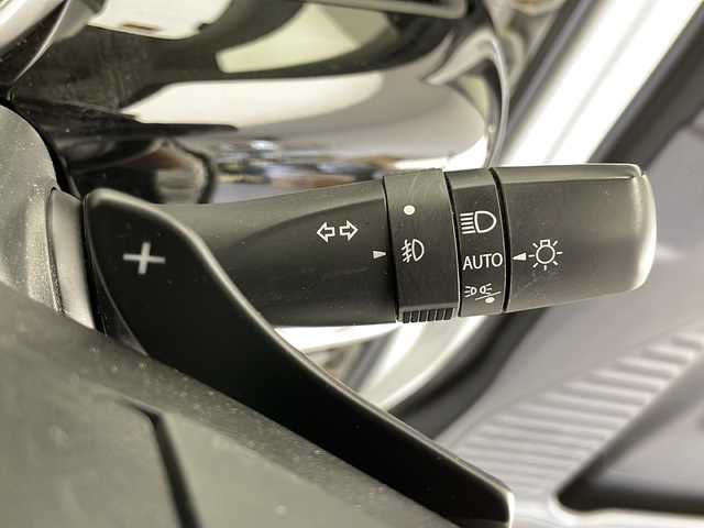 スズキ スペーシア カスタム HYBRID XS ターボ 岐阜県 2020(令2)年 4.3万km ピュアホワイトP スズキレーダーサポート/純正8インチナビ（フルセグ/DVD/CD/BT）/両側パワースライドドア/シートヒーター/バックカメラ/リアサーキュレーター/ETC/社外エンジンスターター/前後ドライブレコーダー/純正15インチAW/リアサンシェード/LEDヘットライト/LEDフォグランプ/オートライト/リアコーナーセンサー/純正フロアマット/スペアキー/車両取扱説明書/保証書