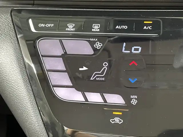 日産 デイズ X 福岡県 2021(令3)年 0.9万km アトランティックブルー /登録時走行距離/　　　　　　　8962キロ/純正ナビ/アラウンドビューモニター/地デジ/オートライト/ETC/新車時整備手帳/　　【保証書】/取扱説明書/