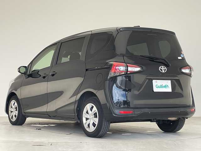 トヨタ シエンタ G 愛知県 2021(令3)年 1.5万km ブラックマイカ 純正ナビ/全方位カメラ/両側パワースライドドア/シートヒーター/フルセグ/CD DVD/Bluetooth/バックカメラ/コーナーセンサー/ステアリングヒーター/ドライブレコーダー/ETC/ステアリングスイッチ/スマートキー/プッシュスタート