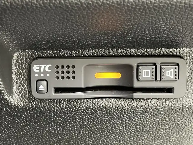 ホンダ フリード G ホンダセンシング 茨城県 2020(令2)年 3.9万km プラチナホワイトパール 純正7インチナビ/Bluetooth/フルセグ/CD/DVD/AM/FM/前後ドラレコ/ETC2.0/レーダークルーズコントロール/シートヒーター/LEDヘッドライト/オートライト/両側パワースライドドア/レーンキープアシスト/コーナーセンサー/スマートキー/スペアキー