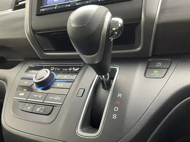 ホンダ フリード G ホンダセンシング 茨城県 2020(令2)年 3.9万km プラチナホワイトパール 純正7インチナビ/Bluetooth/フルセグ/CD/DVD/AM/FM/前後ドラレコ/ETC2.0/レーダークルーズコントロール/シートヒーター/LEDヘッドライト/オートライト/両側パワースライドドア/レーンキープアシスト/コーナーセンサー/スマートキー/スペアキー