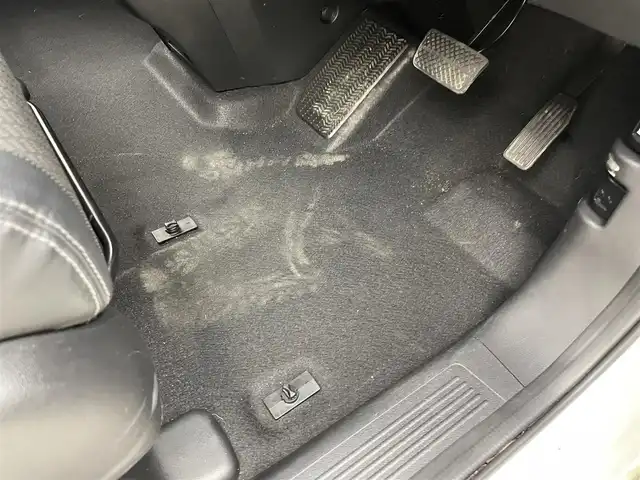 ホンダ フリード G ホンダセンシング 茨城県 2020(令2)年 3.9万km プラチナホワイトパール 純正7インチナビ/Bluetooth/フルセグ/CD/DVD/AM/FM/前後ドラレコ/ETC2.0/レーダークルーズコントロール/シートヒーター/LEDヘッドライト/オートライト/両側パワースライドドア/レーンキープアシスト/コーナーセンサー/スマートキー/スペアキー